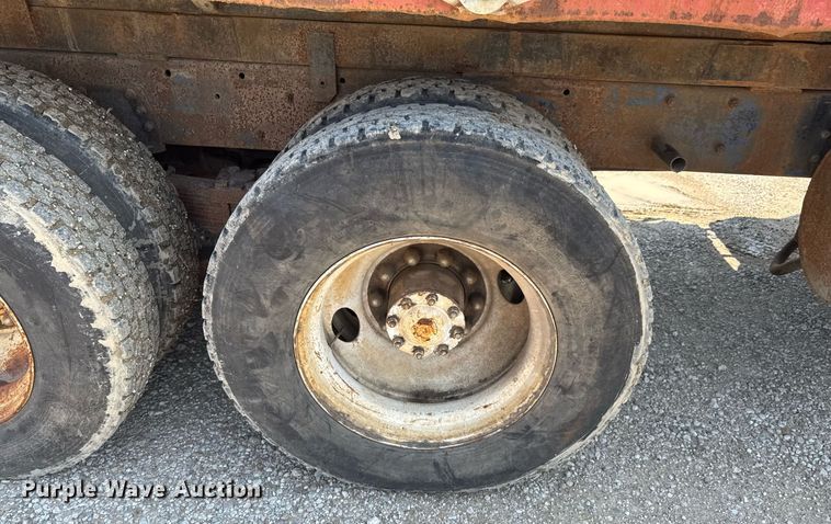 image for item DU9846 1982 Mack R747S dump truck