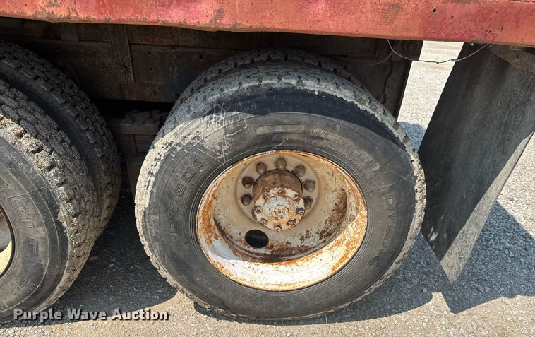 image for item DU9846 1982 Mack R747S dump truck