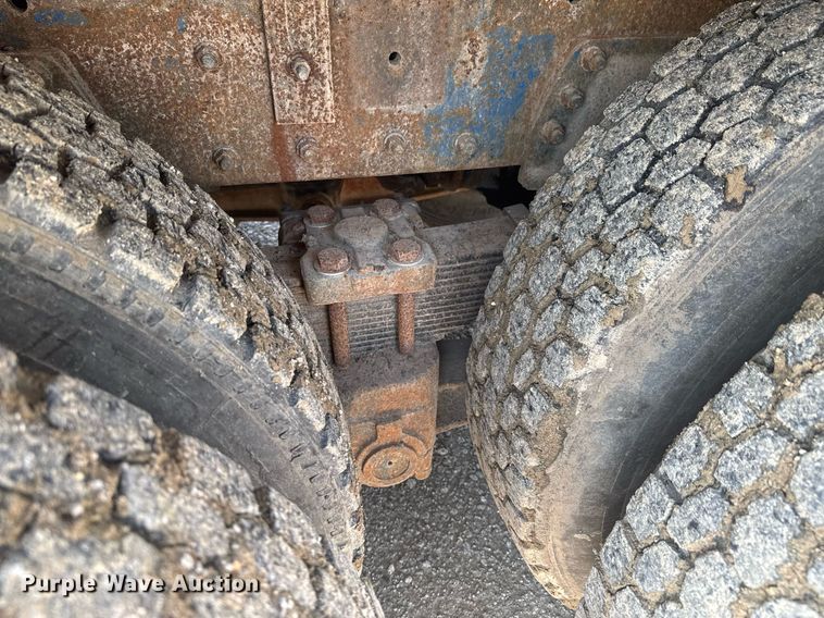 image for item DU9846 1982 Mack R747S dump truck