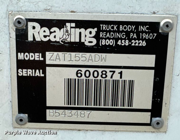 image for item DU9847 2006 International 4400 digger derrick truck