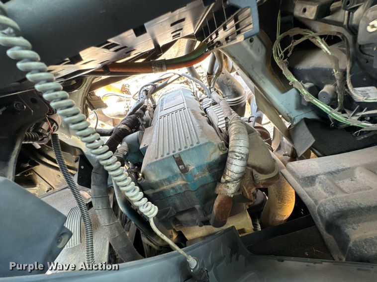 image for item DU9847 2006 International 4400 digger derrick truck