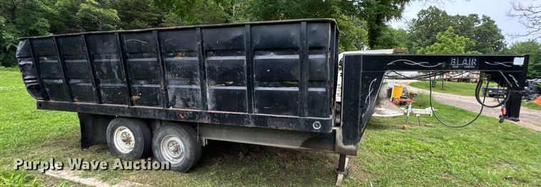 image for item DU9875 1981 Blair dump trailer
