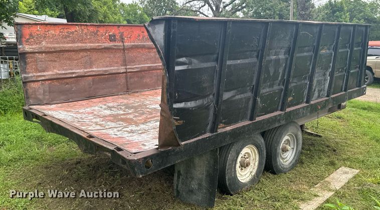 image for item DU9875 1981 Blair dump trailer