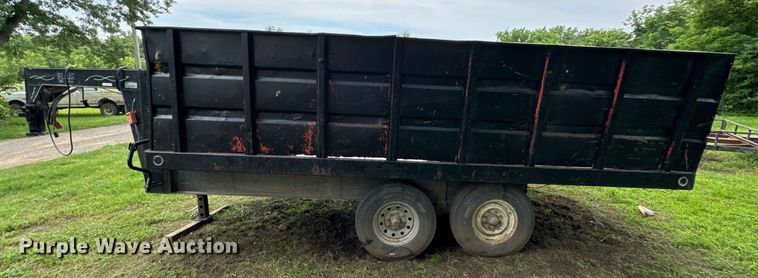 image for item DU9875 1981 Blair dump trailer