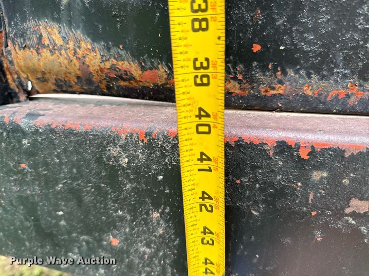 image for item DU9875 1981 Blair dump trailer