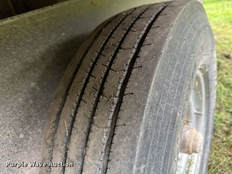 image for item DU9875 1981 Blair dump trailer