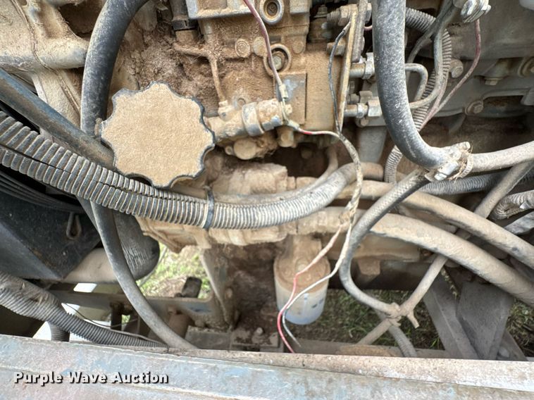 image for item DU9876 2006 Woodchuck Highroller WC1200CF wood chipper