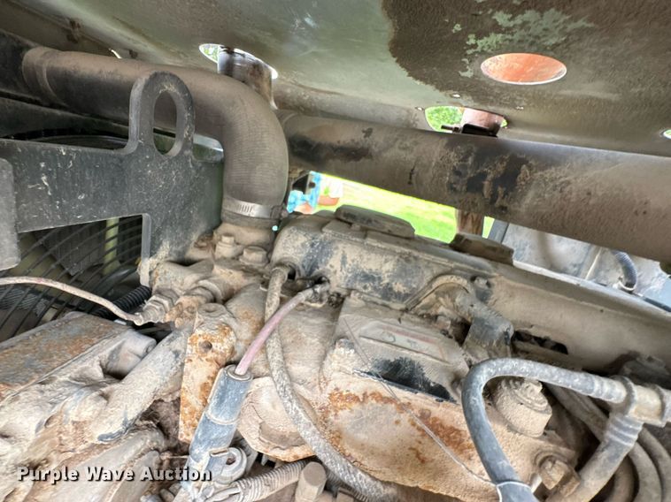 image for item DU9876 2006 Woodchuck Highroller WC1200CF wood chipper