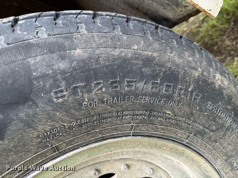 image for item DU9876 2006 Woodchuck Highroller WC1200CF wood chipper