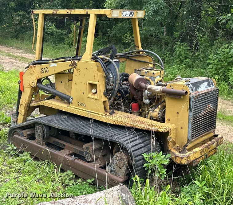 image for item DU9880 2000 ASV 2810 tracked skid steer loader