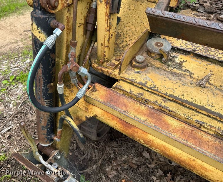 image for item DU9880 2000 ASV 2810 tracked skid steer loader