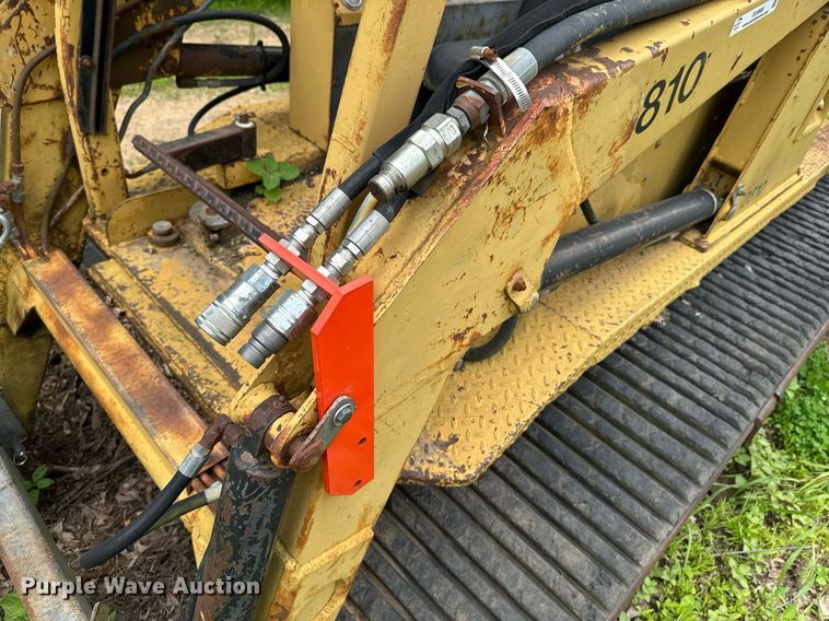 image for item DU9880 2000 ASV 2810 tracked skid steer loader