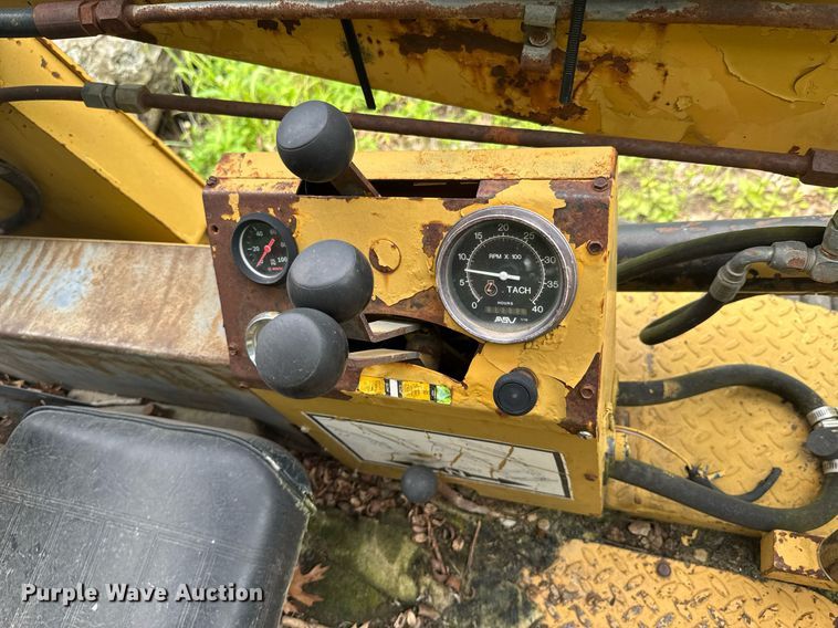 image for item DU9880 2000 ASV 2810 tracked skid steer loader