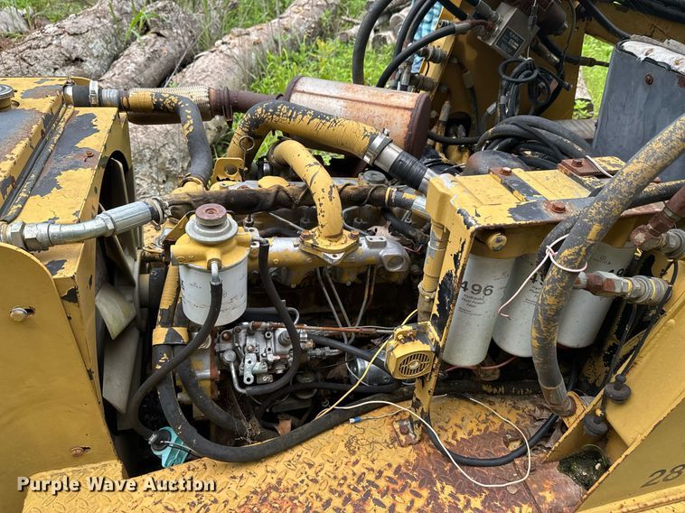 image for item DU9880 2000 ASV 2810 tracked skid steer loader