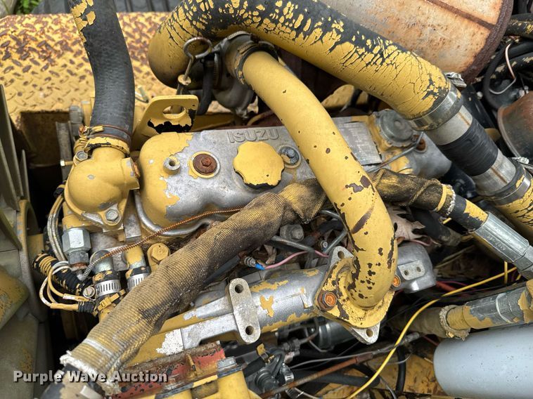 image for item DU9880 2000 ASV 2810 tracked skid steer loader