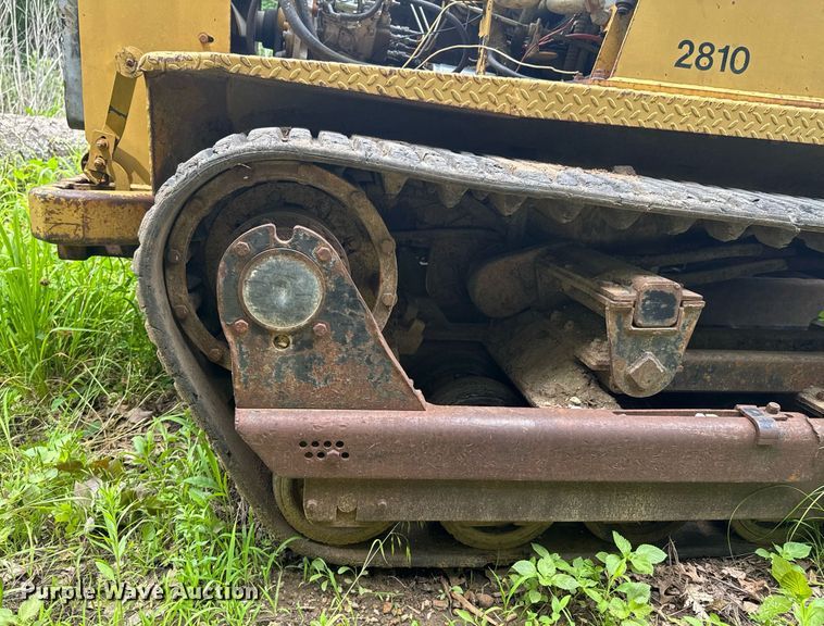 image for item DU9880 2000 ASV 2810 tracked skid steer loader