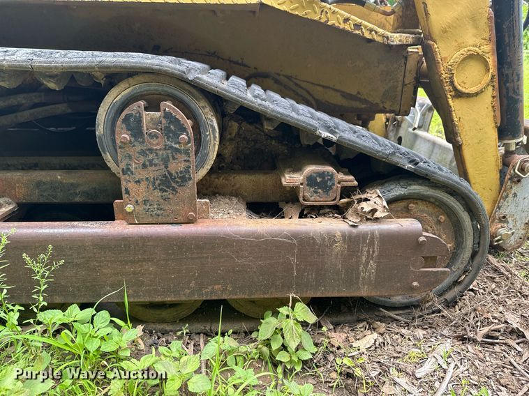 image for item DU9880 2000 ASV 2810 tracked skid steer loader