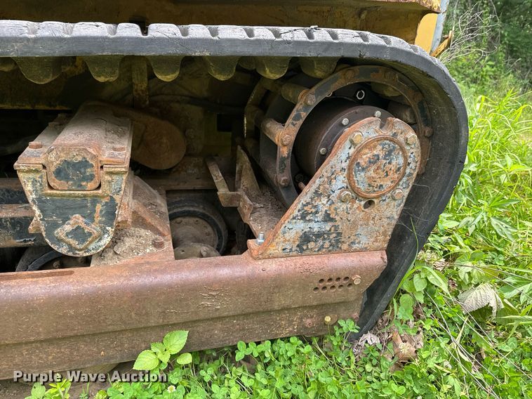 image for item DU9880 2000 ASV 2810 tracked skid steer loader