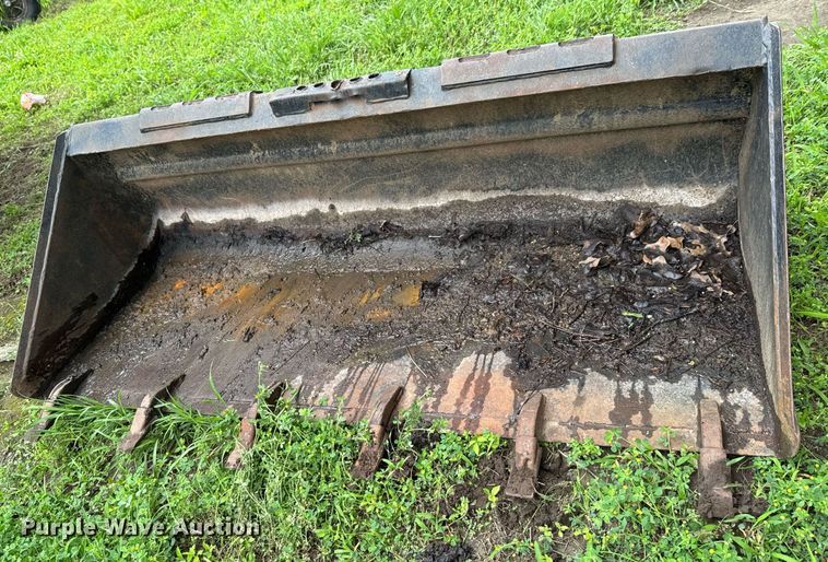 image for item DU9880 2000 ASV 2810 tracked skid steer loader