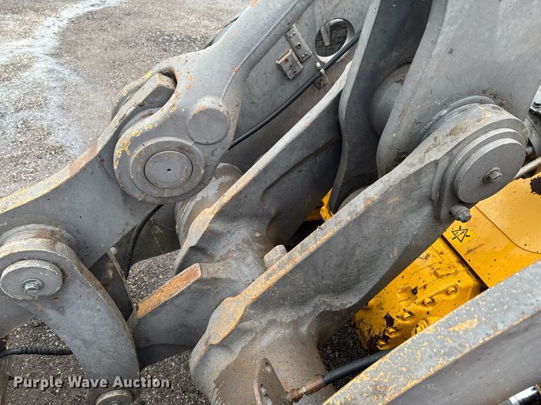 image for item DU9886 2013 Volvo L70G wheel loader