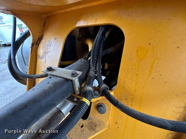 image for item DU9886 2013 Volvo L70G wheel loader