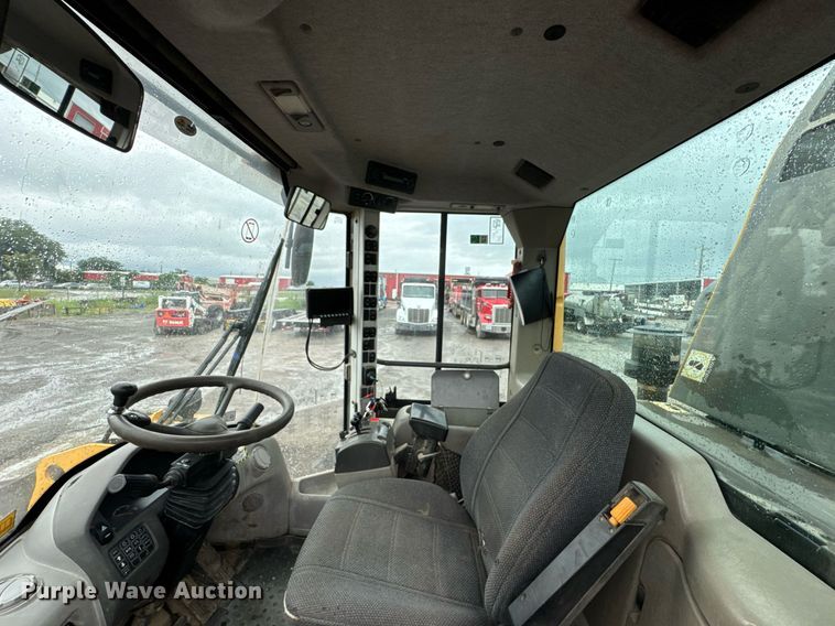 image for item DU9886 2013 Volvo L70G wheel loader