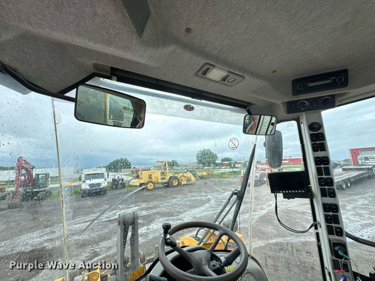 image for item DU9886 2013 Volvo L70G wheel loader