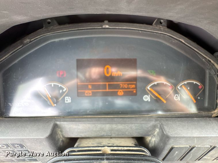 image for item DU9886 2013 Volvo L70G wheel loader