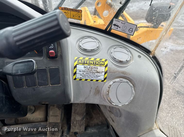 image for item DU9886 2013 Volvo L70G wheel loader