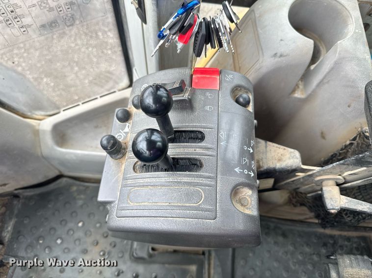 image for item DU9886 2013 Volvo L70G wheel loader