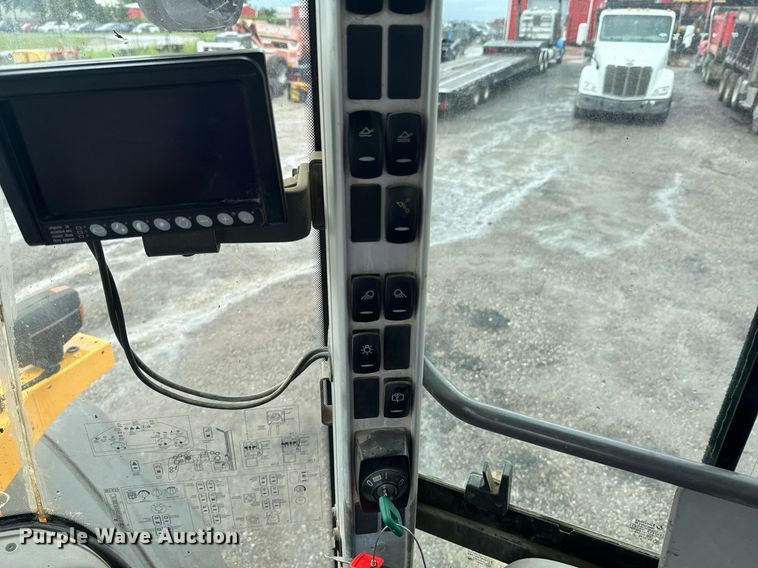 image for item DU9886 2013 Volvo L70G wheel loader