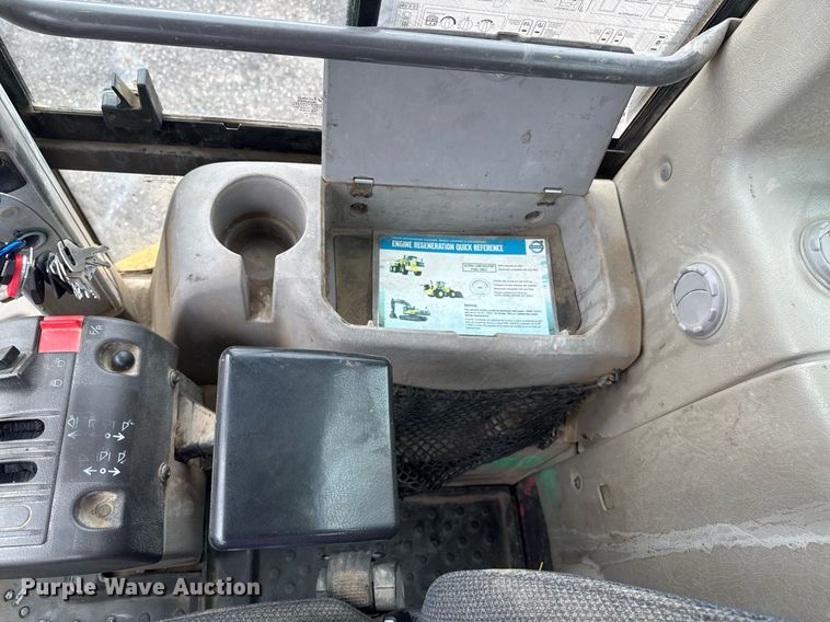 image for item DU9886 2013 Volvo L70G wheel loader