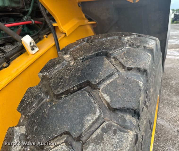 image for item DU9886 2013 Volvo L70G wheel loader