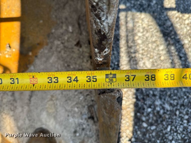 image for item DU9887 Link-Belt 145X3 mini excavator