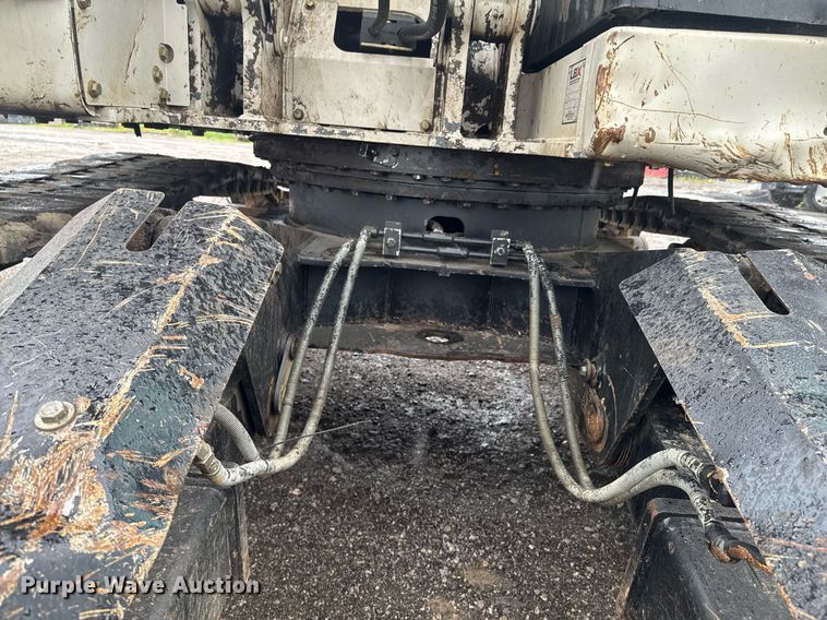 image for item DU9887 Link-Belt 145X3 mini excavator