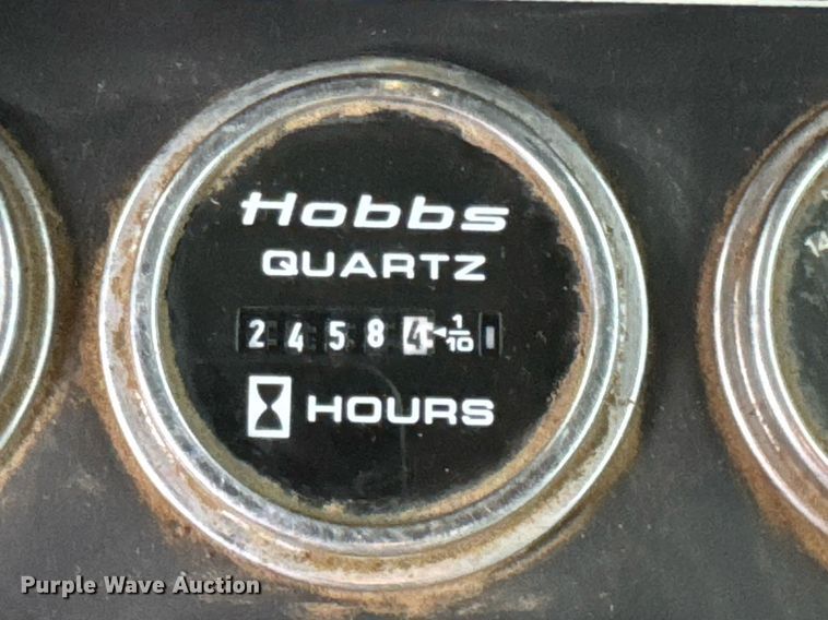 image for item DU9888 2007 International 4300 fuel / lube truck