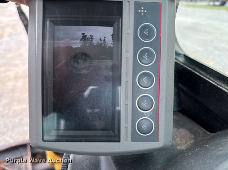 image for item DU9889 2017 Caterpillar 305E2 mini excavator