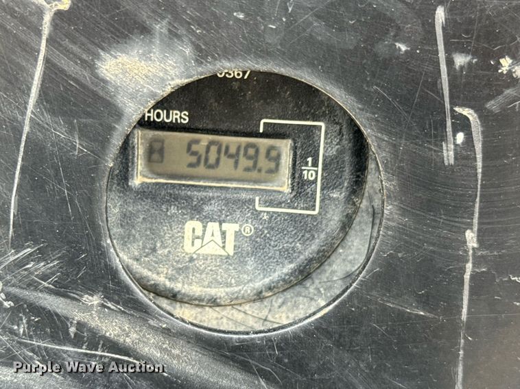 image for item DU9889 2017 Caterpillar 305E2 mini excavator