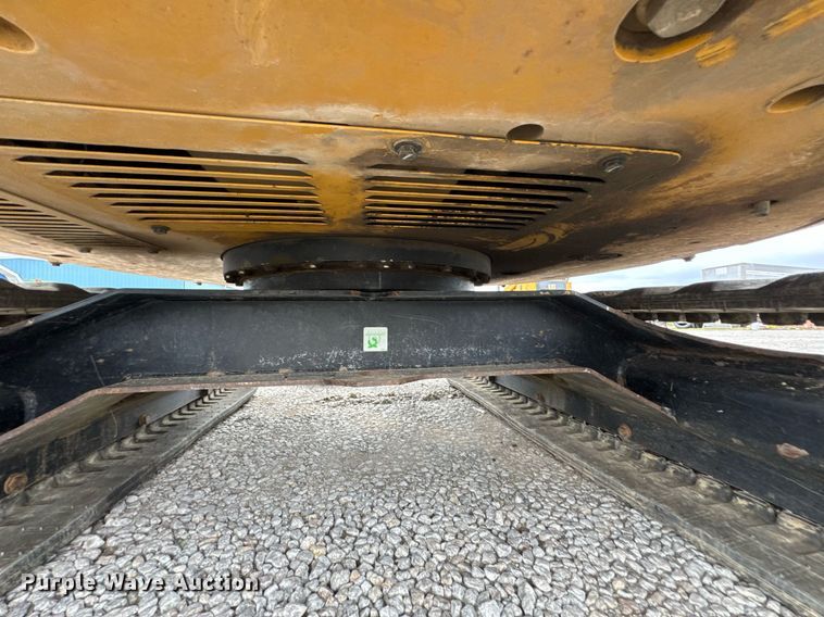 image for item DU9889 2017 Caterpillar 305E2 mini excavator