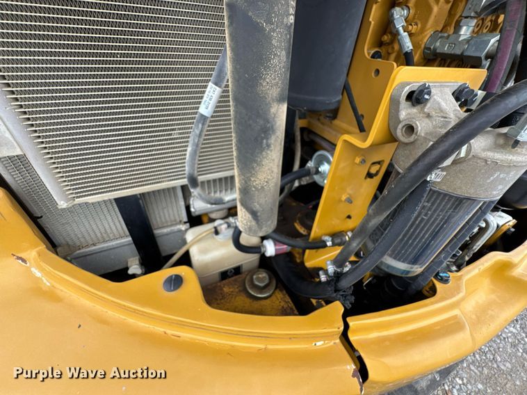 image for item DU9889 2017 Caterpillar 305E2 mini excavator