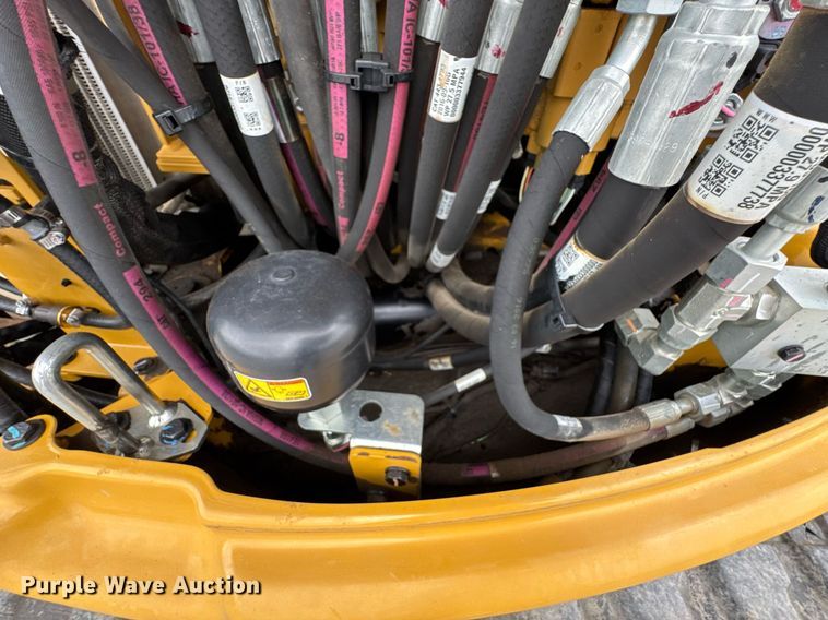 image for item DU9889 2017 Caterpillar 305E2 mini excavator