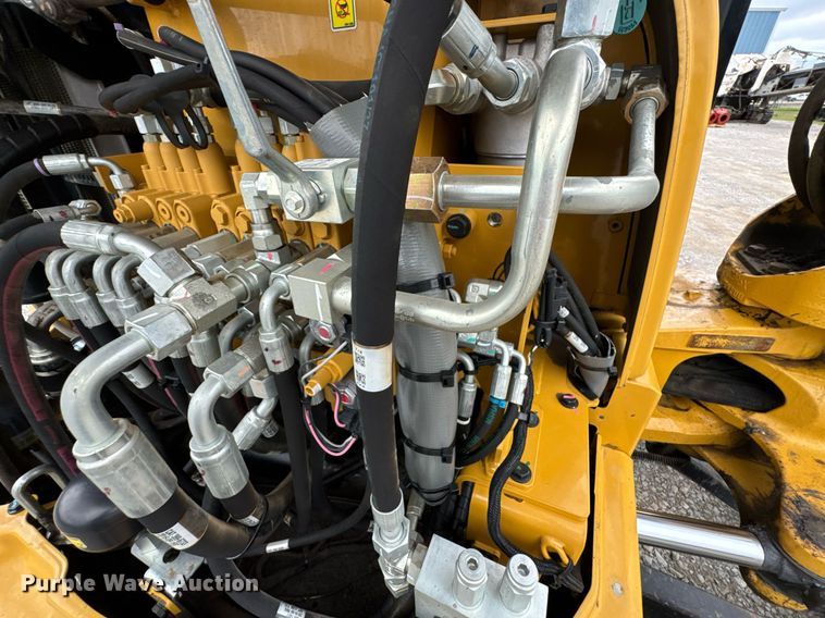 image for item DU9889 2017 Caterpillar 305E2 mini excavator