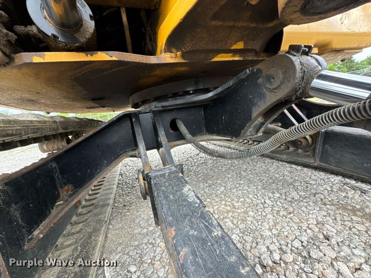 image for item DU9889 2017 Caterpillar 305E2 mini excavator