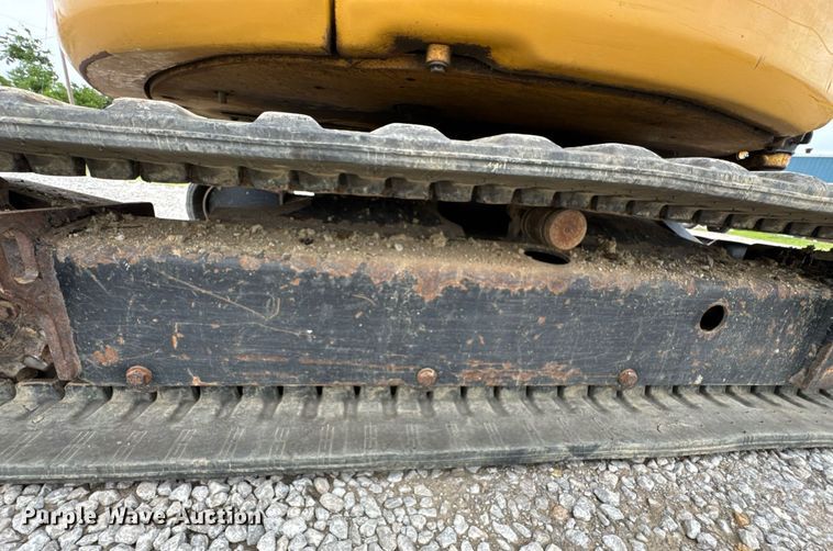 image for item DU9889 2017 Caterpillar 305E2 mini excavator