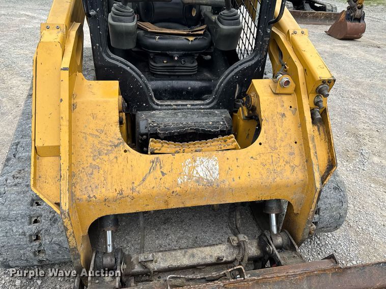 image for item DU9890 2017 Caterpillar 289D tracked skid steer loader