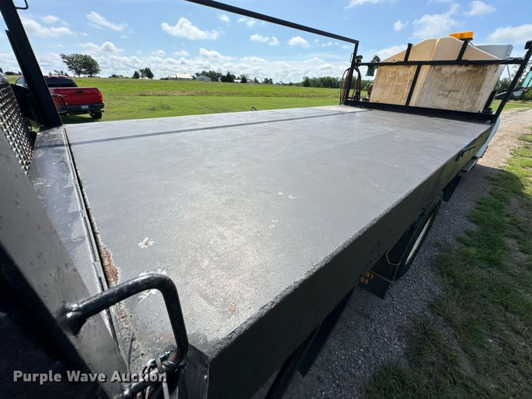 image for item DU9897 2003 Kenworth T300 vacuum truck