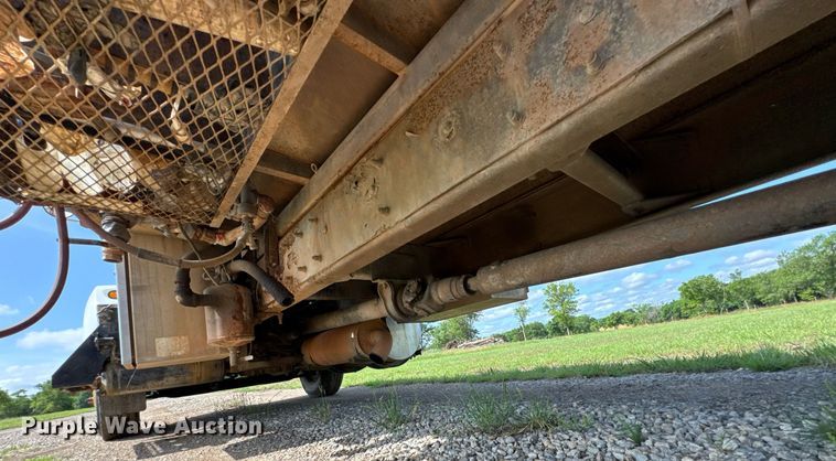 image for item DU9897 2003 Kenworth T300 vacuum truck