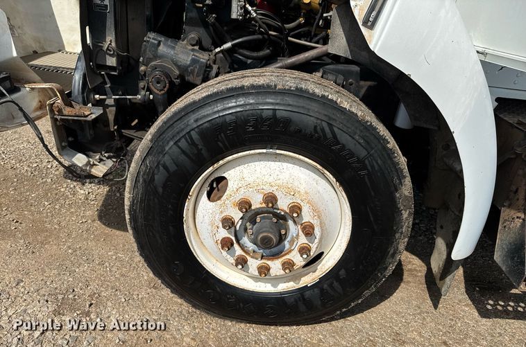 image for item DU9897 2003 Kenworth T300 vacuum truck