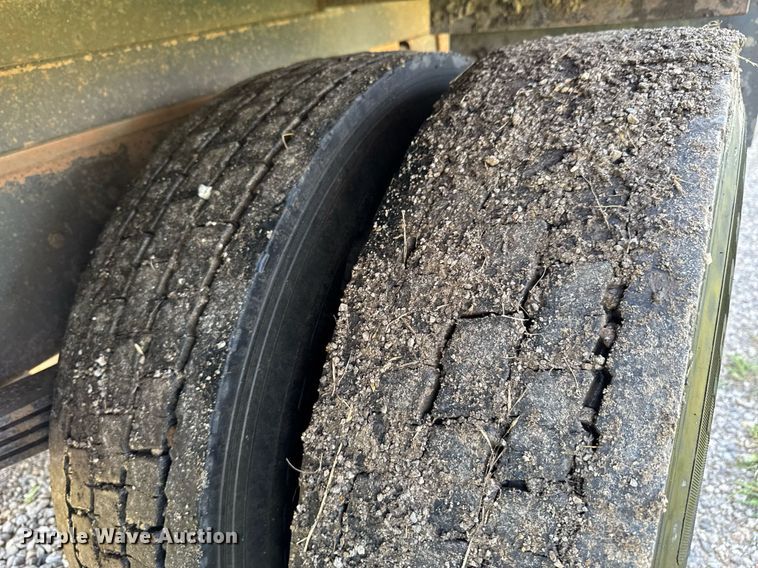 image for item DU9897 2003 Kenworth T300 vacuum truck