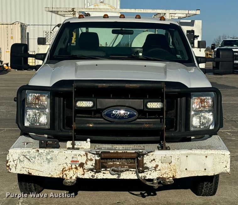 image for item DV1961 2011 Ford F550 Super Duty XL utility / service truck